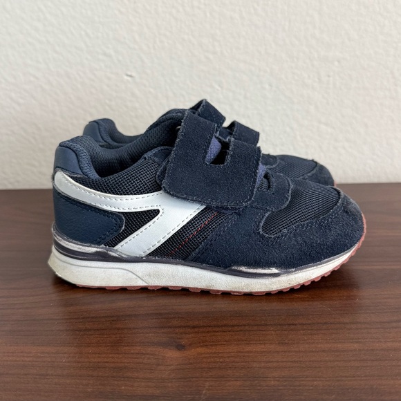 Cat & Jack Kids Navy and White Sneakers - Picture 2 of 6